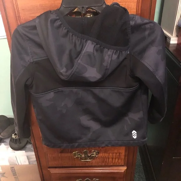 EUC Free Country Youth Boys Zip Up Hooded Jacket w/ 2 Pockets - Picture 6 of 6